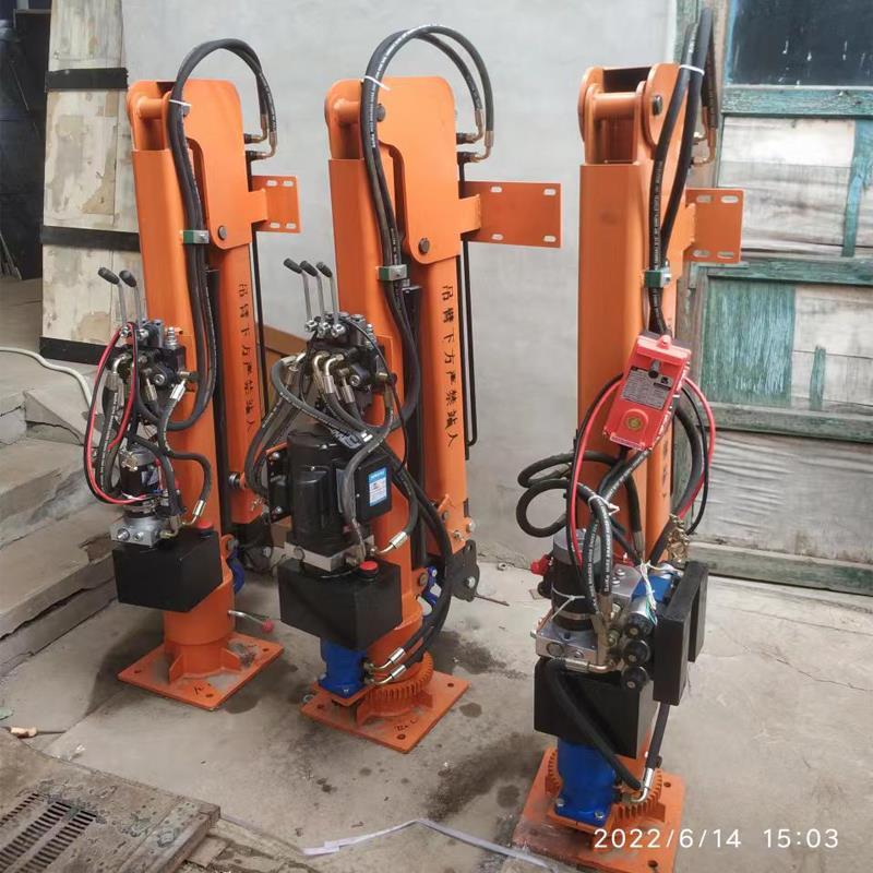 宝坻区重汽蓝牌随车吊 3.2吨 国六动力强 液压驱动 农用自卸起重机